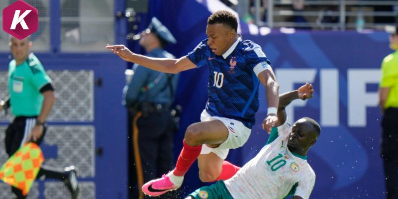 Kylian Mbappe sinh ra là dành cho sân khấu bóng đá lớn
