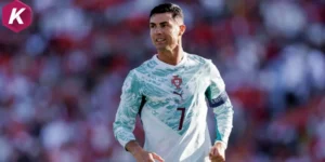 Cristiano Ronaldo dự đoán Tây Ban Nha có đủ khả năng giành vé vào chung kết