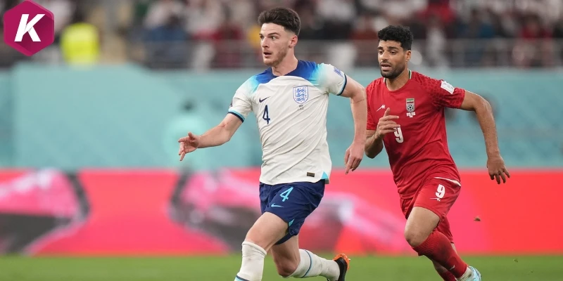 Declan Rice là trụ cột nơi hàng tiền vệ tuyển Anh